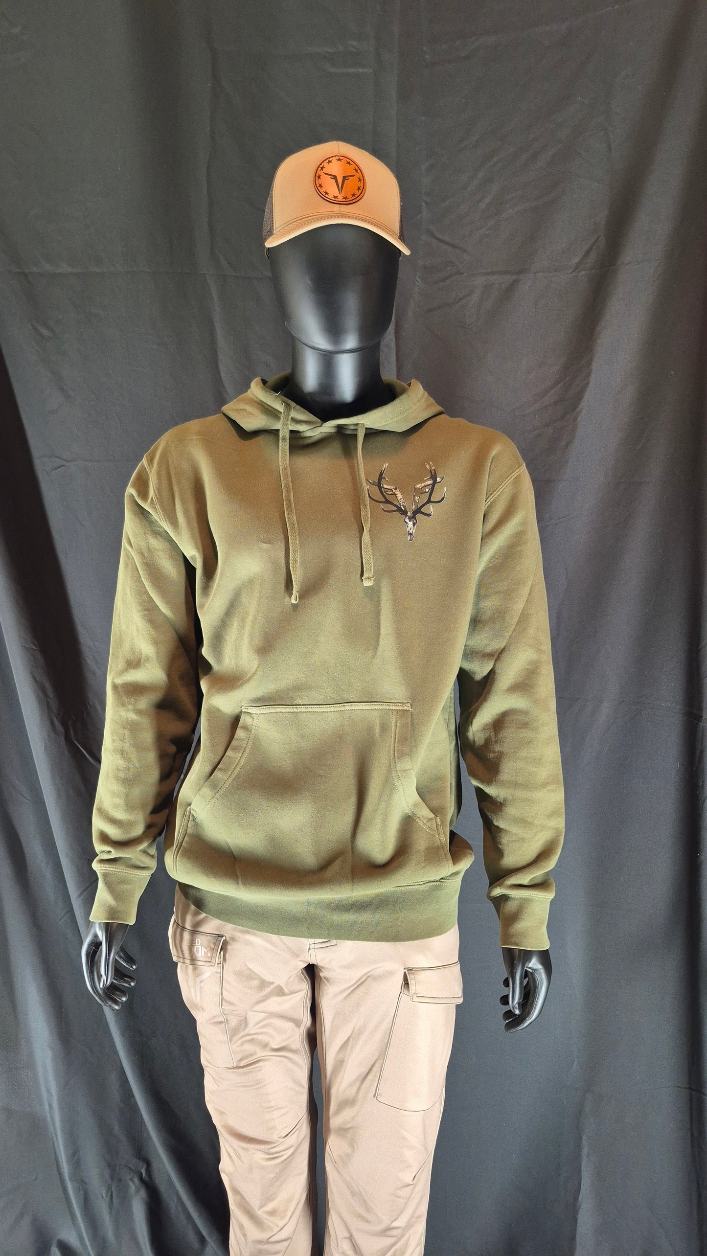 (PRE-ORDER) Camo Euro Mount Hoodie