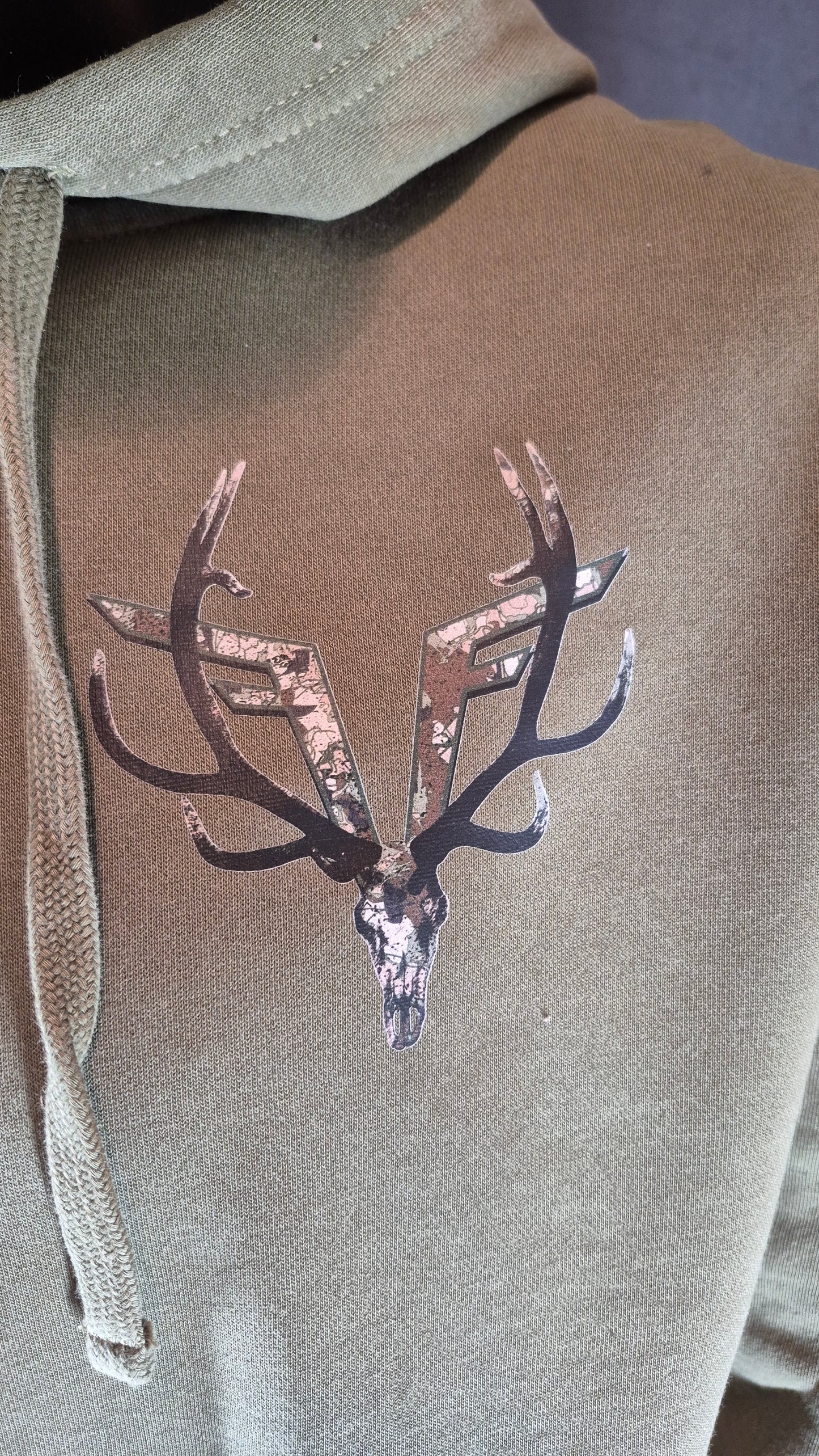 (PRE-ORDER) Camo Euro Mount Hoodie