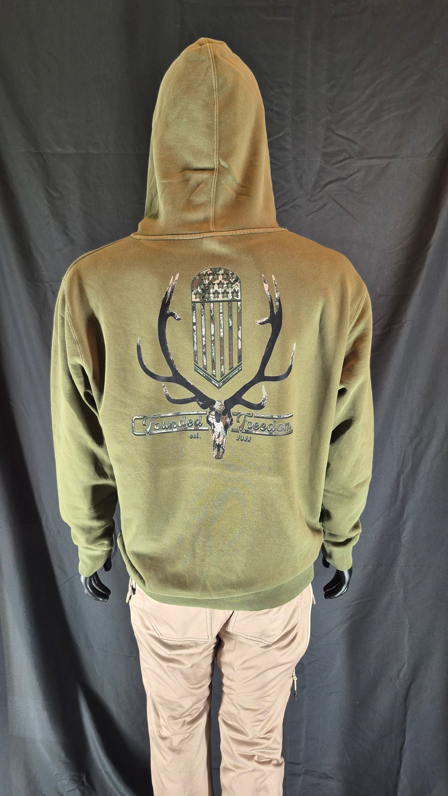 (PRE-ORDER) Camo Euro Mount Hoodie