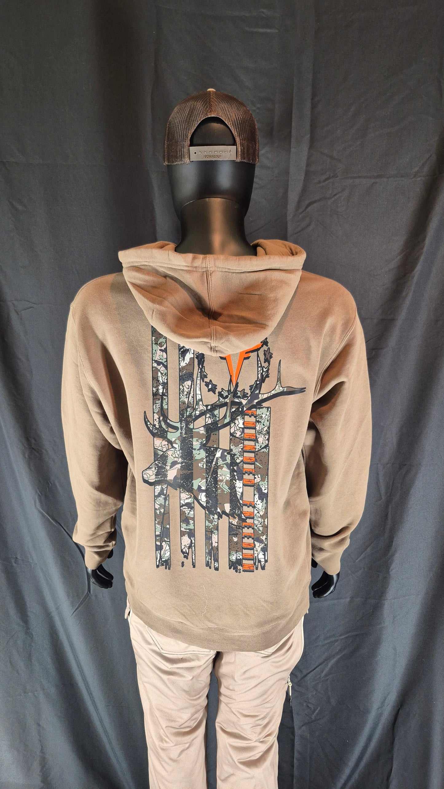(PRE-ORDER) Camo Bull Elk Hoodie