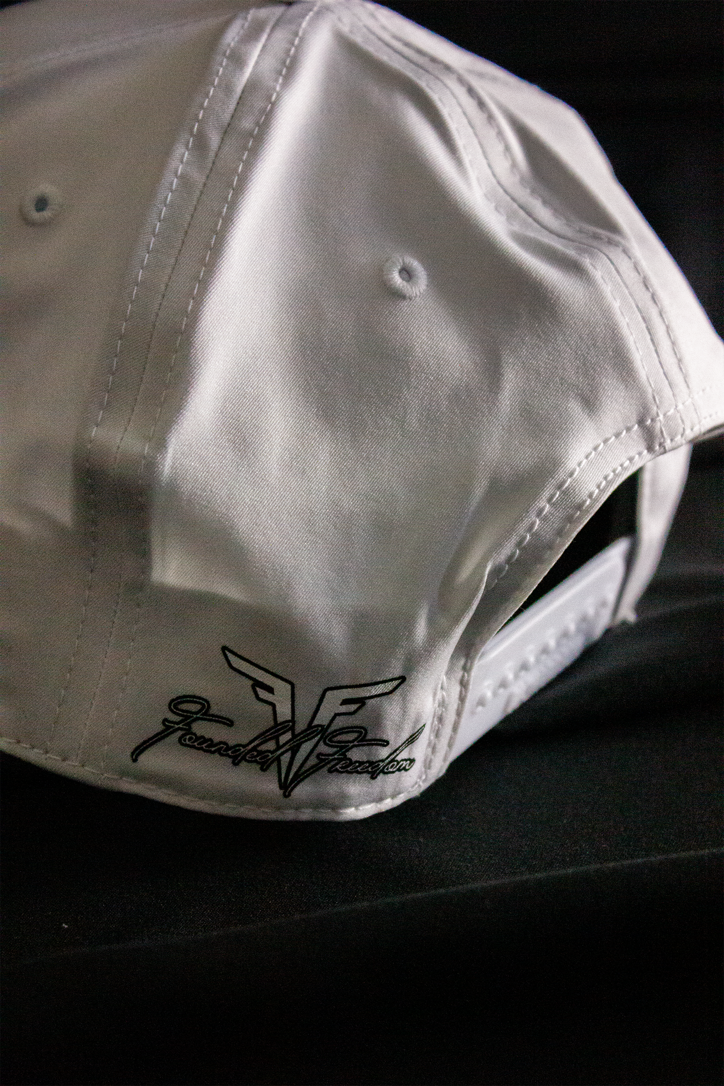 13 Sars Patriotic Hat / Founded Freedom